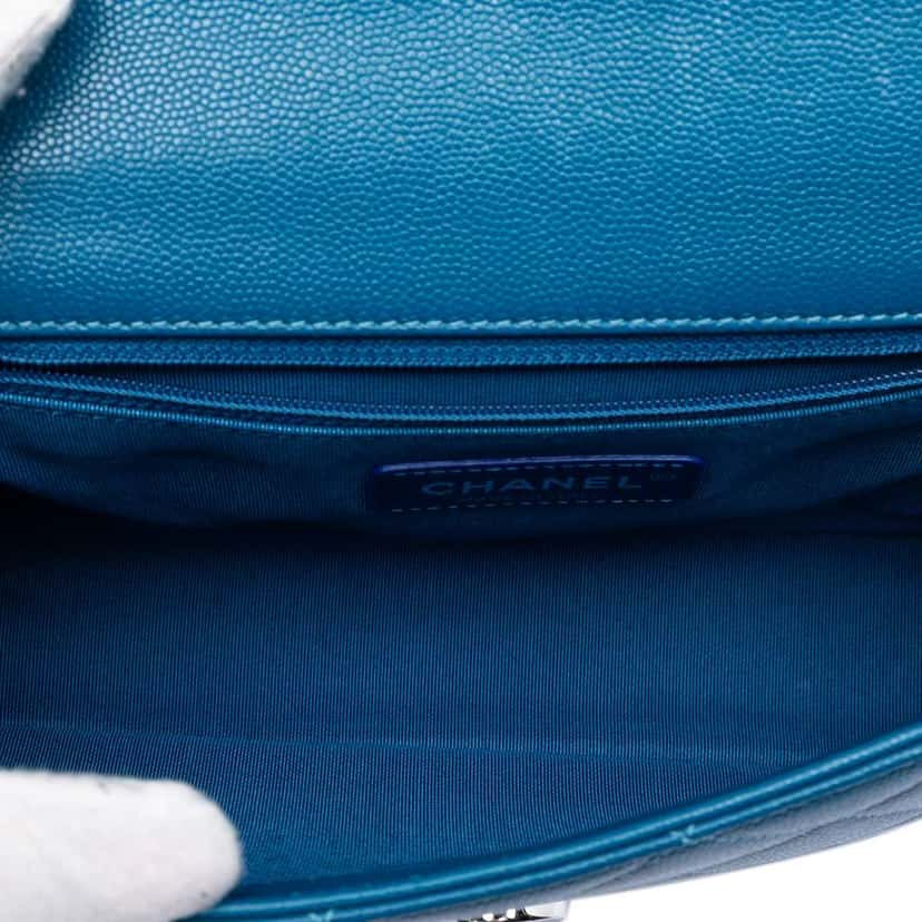 Chanel Medium Caviar My Everything Flap Blue Leather Very good condition - Model View