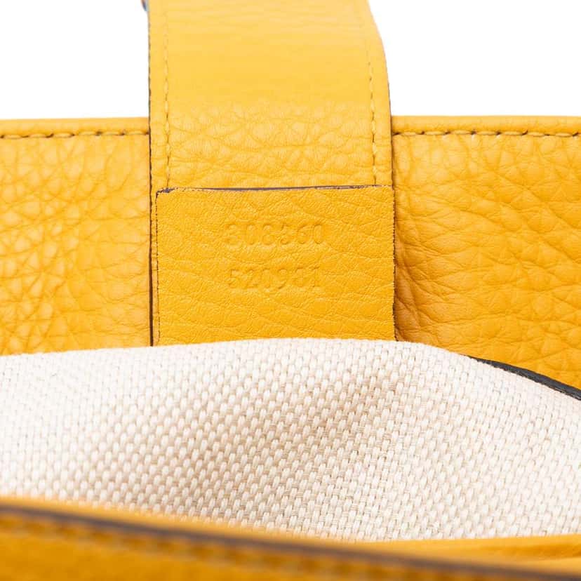 Gucci Small GG Canvas Diana Bamboo Top Handle Tote Beige Canvas Very good condition - Box View