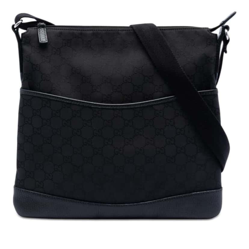 Gucci GG Nylon Flat Messenger Bag Black Very good condition - Front View
