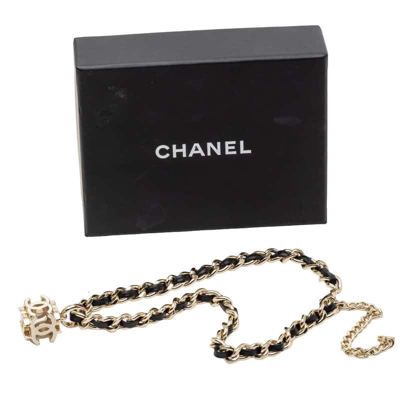 Chanel Gold Plated CC Cube Pendant Choker Necklace Gold Metal Very good condition - Box View