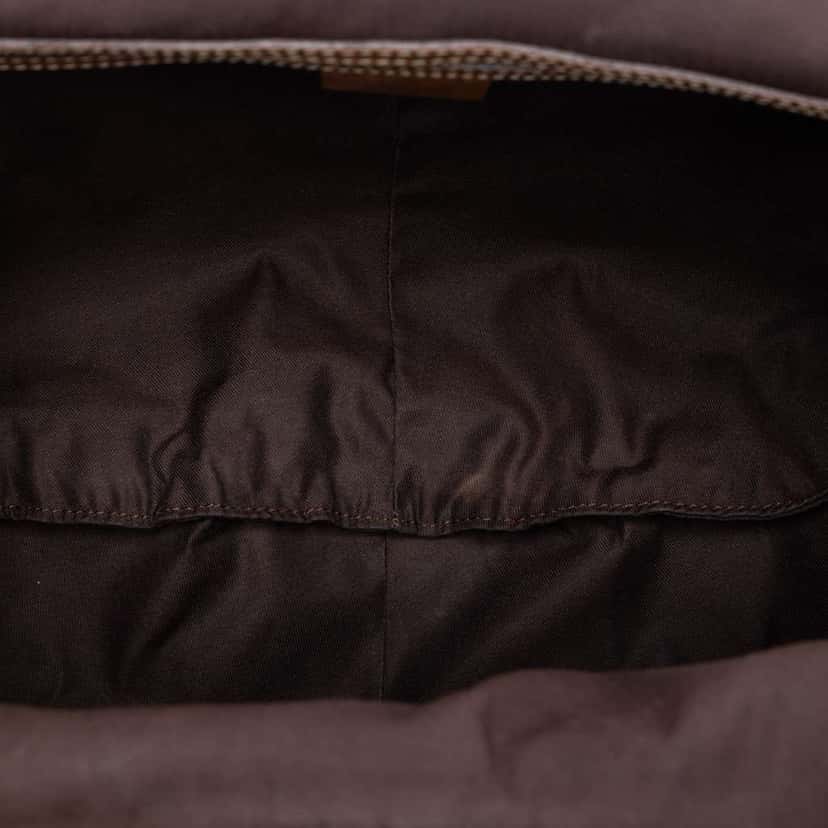 Gucci GG Canvas Bamboo Studded Hobo Beige Canvas Very good condition - Model View