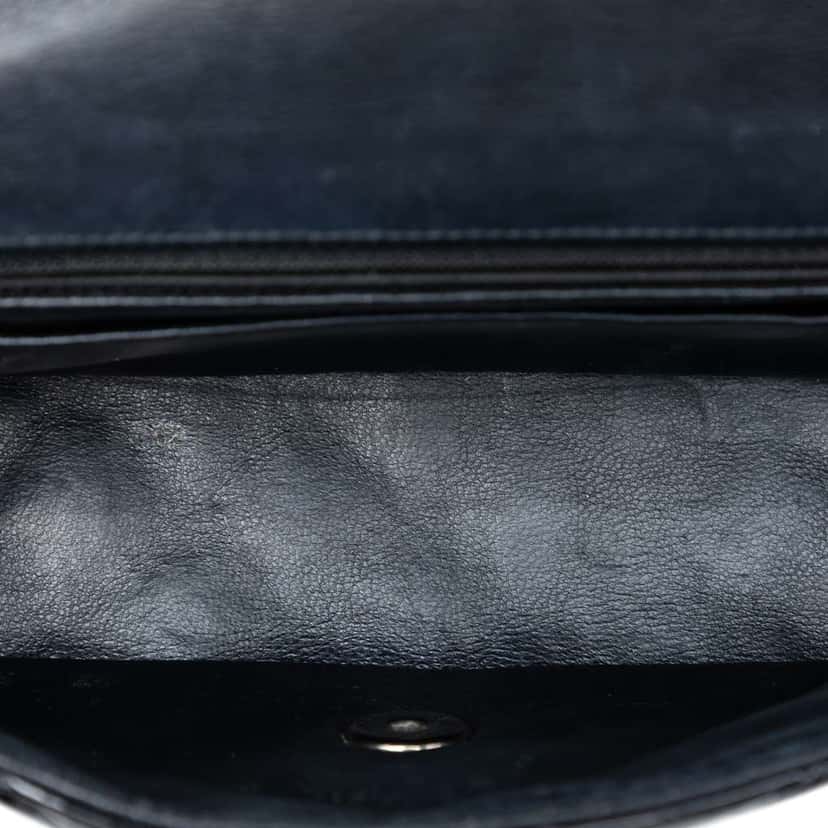 Chanel Mini Rectangular Classic Patent Single Flap Black Leather Very good condition - Model View