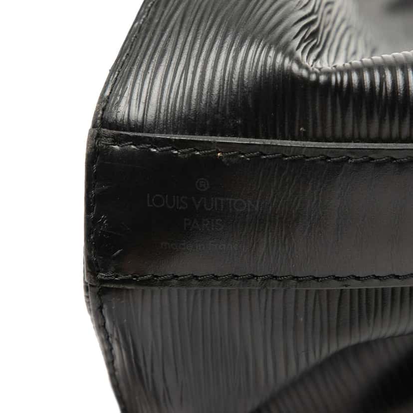 Louis Vuitton Epi Sac D Epaule PM Black Leather Very good condition - Box View