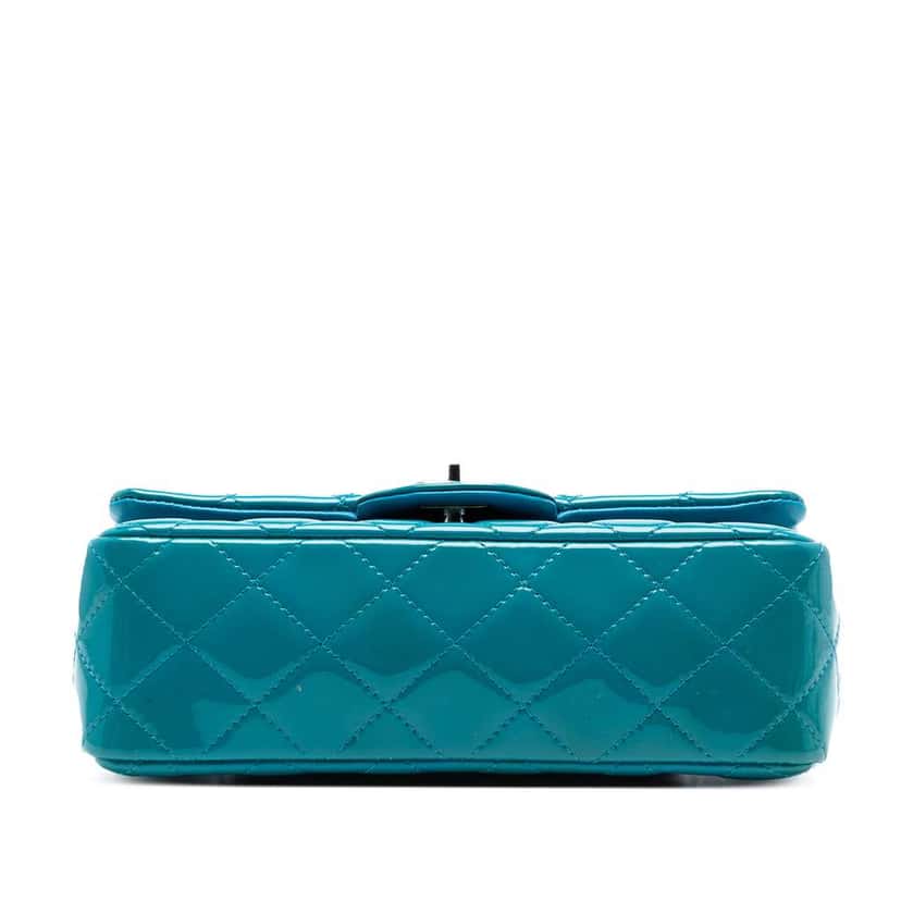 Chanel Mini Rectangular Classic Patent Single Flap Blue Leather Very good condition - Inside View