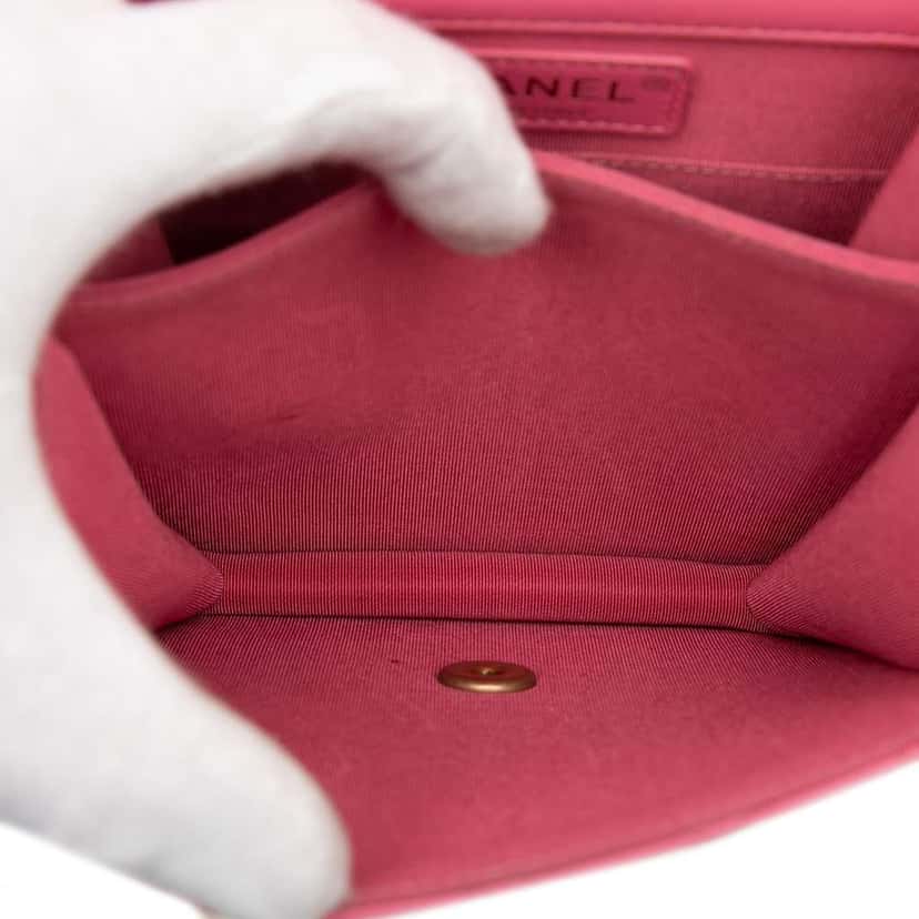 Chanel Quilted Lambskin North South Boy Flap Pink Leather Very good condition - Model View