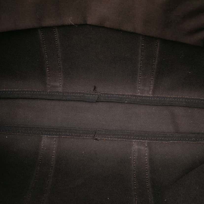 Gucci GG Supreme Business Bag Beige Canvas Very good condition - Model View