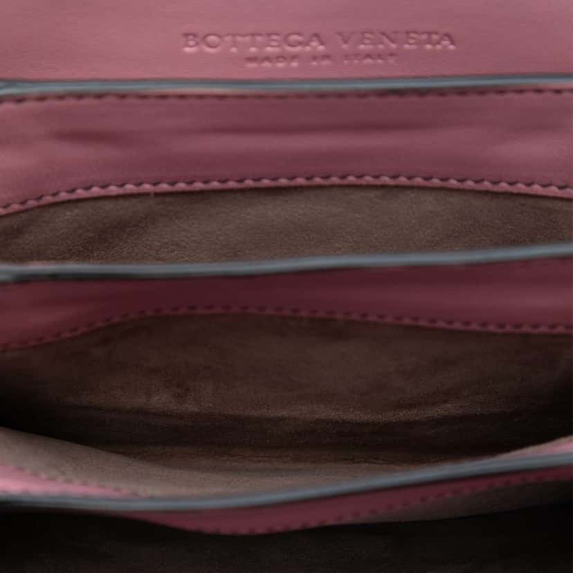Bottega Veneta Small Nappa Intrecciato Runway Shoulder Bag Pink Leather Very good condition - Model View