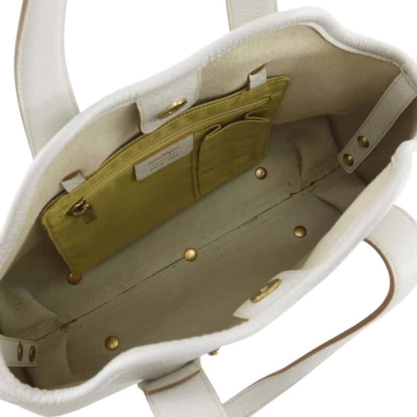 Salvatore Ferragamo Leather Tote White Leather Very good condition - Model View