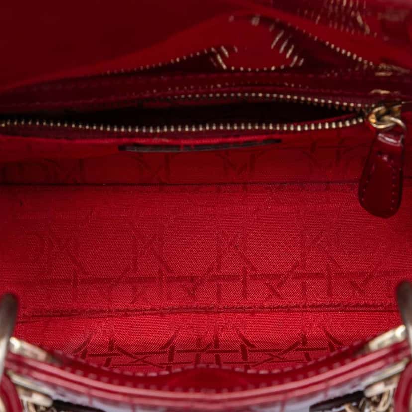 Dior Mini Patent Cannage Lady Dior Red Leather Very good condition - Model View