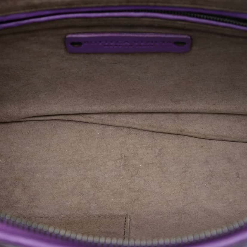 Bottega Veneta Nappa Intrecciato Nodini Crossbody Purple Leather Very good condition - Model View