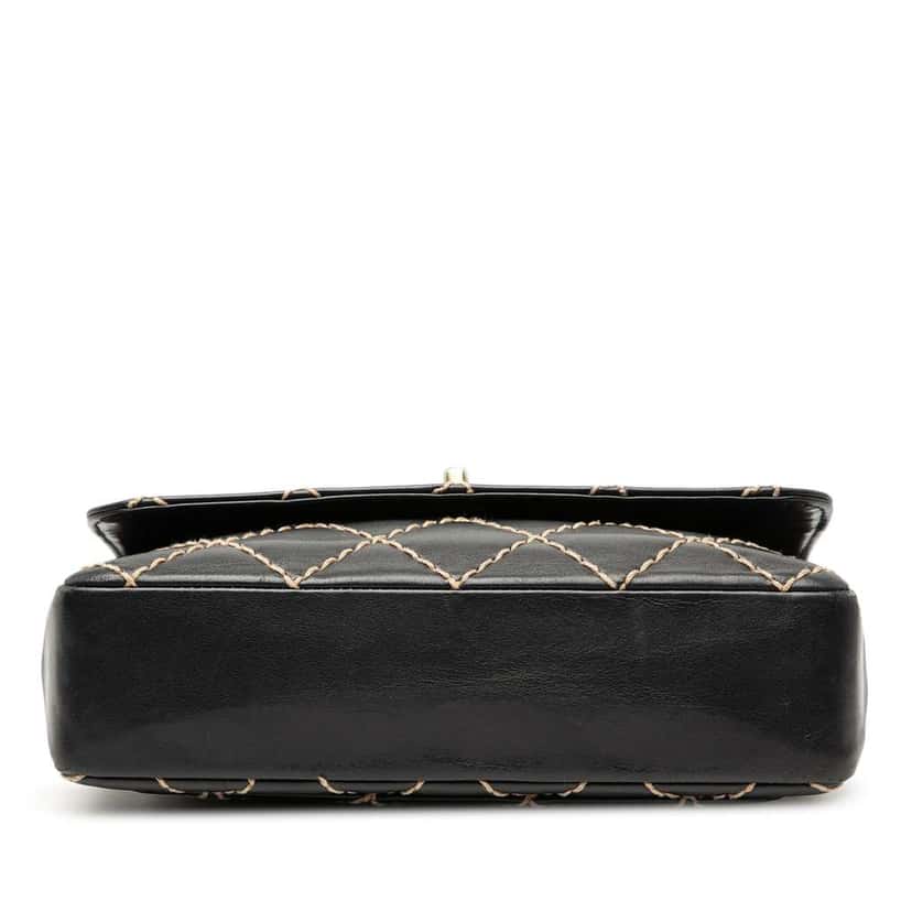 Chanel CC Calfskin Wild Stitch Flap Black Leather Very good condition - Inside View