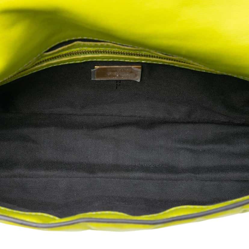 Fendi Zucca Embossed Leather Baguette Satchel Green Leather Very good condition - Model View