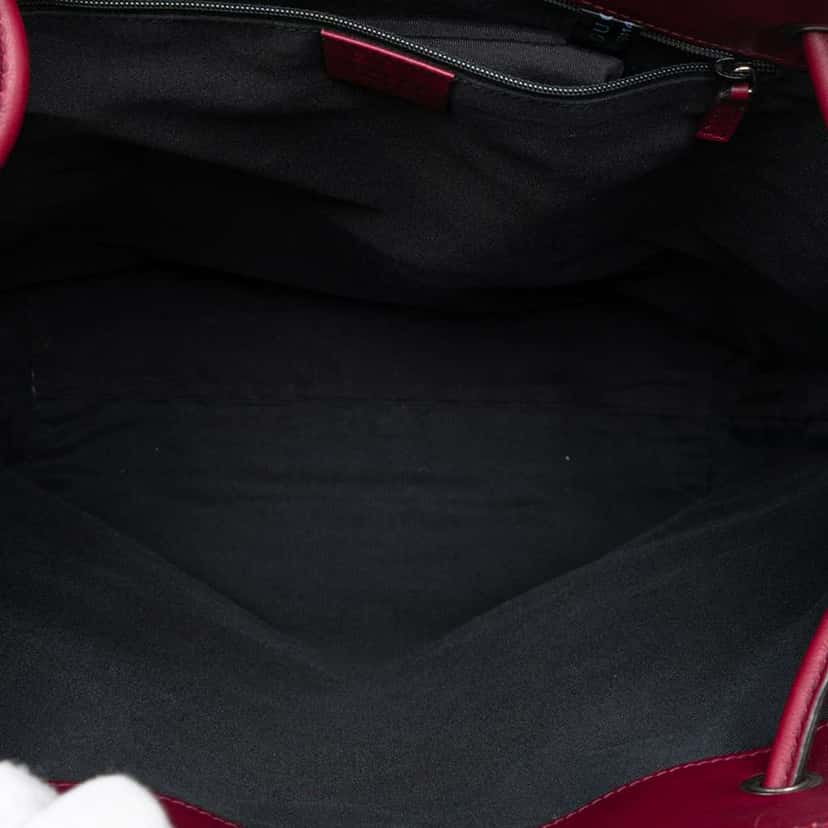 Gucci Horsebit Embossed Leather Gifford Tote Red Leather Very good condition - Model View