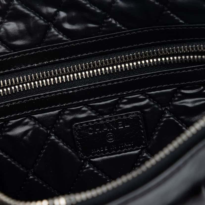 Chanel Distressed Calfskin Je Ne Suis Pas En Solde Clutch Black Leather Very good condition - Box View