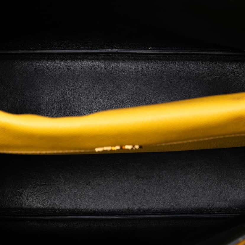 Prada Medium Saffiano Cuir Double Satchel Yellow Leather Very good condition - Model View