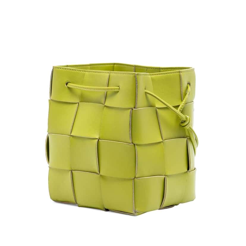 Bottega Veneta Small Nappa Maxi Intrecciato Cassette Bucket Bag Green Leather Very good condition - Back View