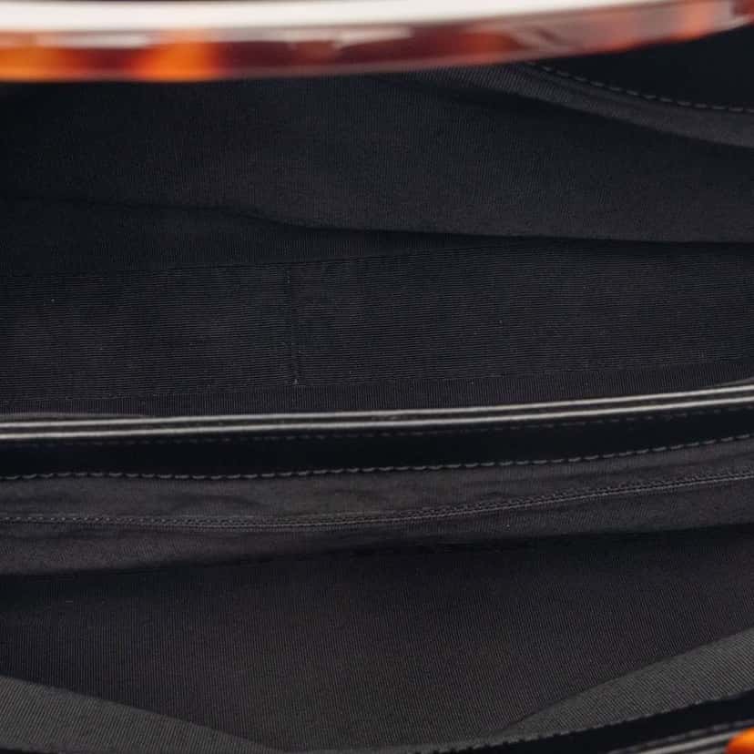 Chanel CC Lambskin Tortoise Shell Top Handle Tote Black Leather Very good condition - Model View