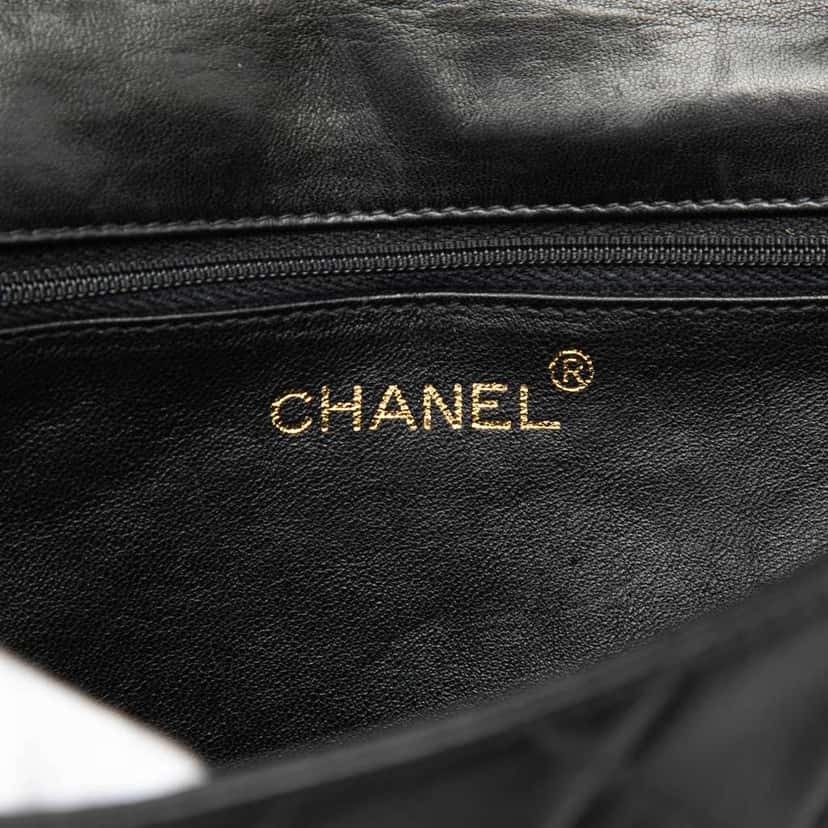 Chanel Quilted Lambskin Tassel Flap Black Leather Very good condition - Box View