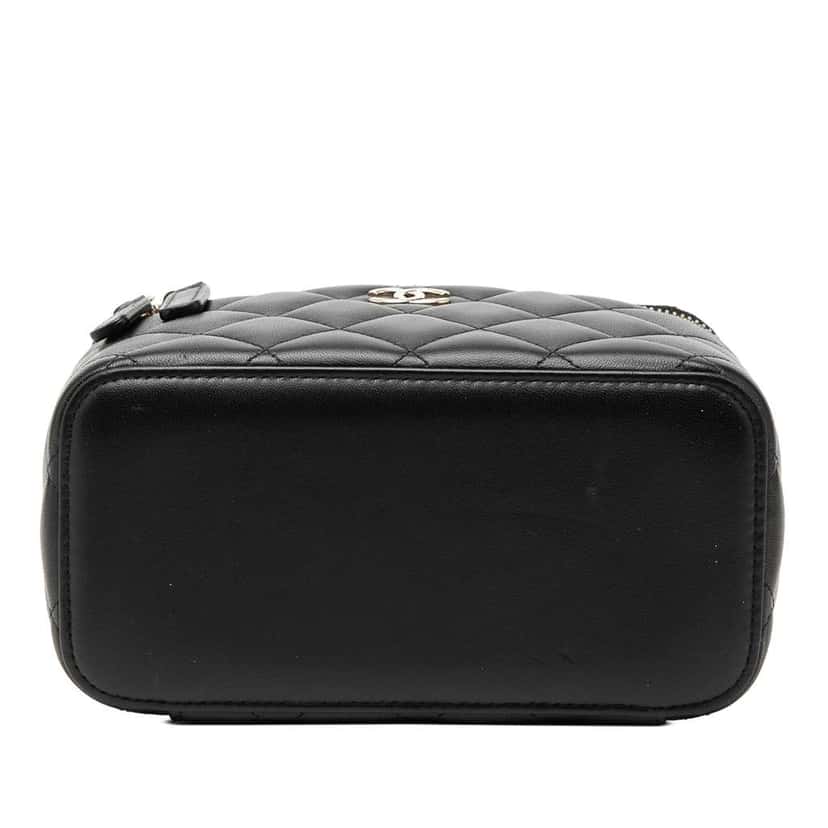 Chanel Small Lambskin Top Handle Vanity Case with Chain Black Leather Very good condition - Inside View