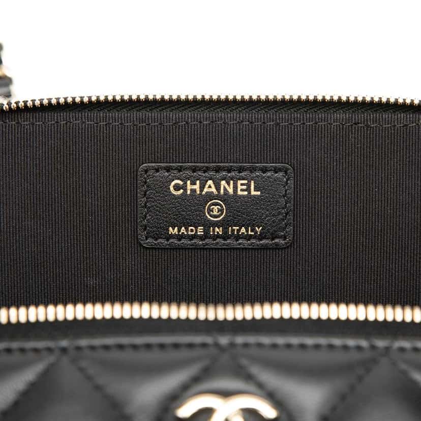 Chanel Small Lambskin Top Handle Vanity Case with Chain Black Leather Very good condition - Box View