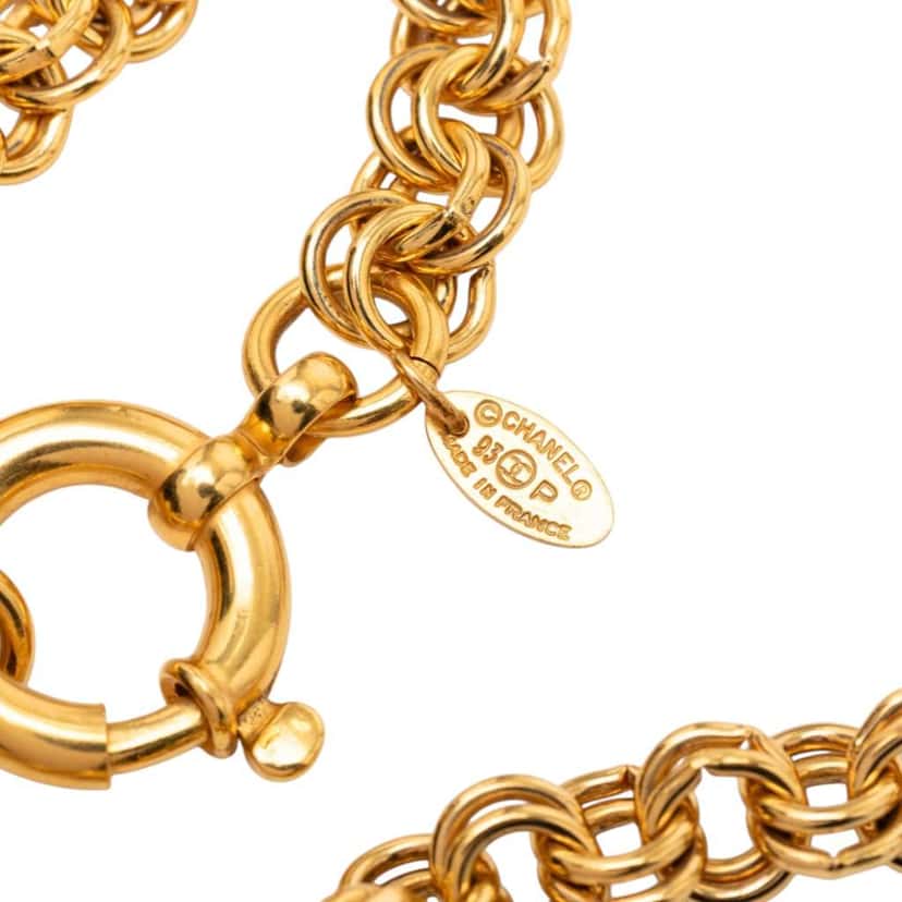 Chanel Mirror CC Pendant Chain Necklace Gold Metal Very good condition - Model View