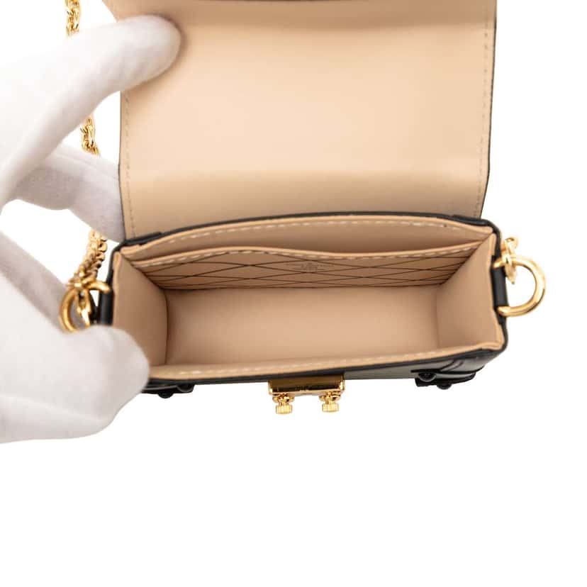 Louis Vuitton Epi Essential Trunk Crossbody Green Leather Very good condition - Model View