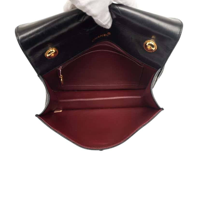 Chanel CC Quilted Lambskin Square Flap Black Leather Good condition - Model View