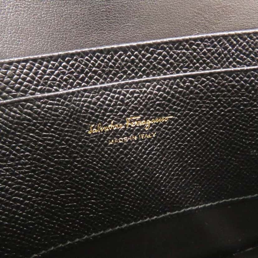 Salvatore Ferragamo Grained Calfskin Gancini Crossbody Black Leather Very good condition - Model View