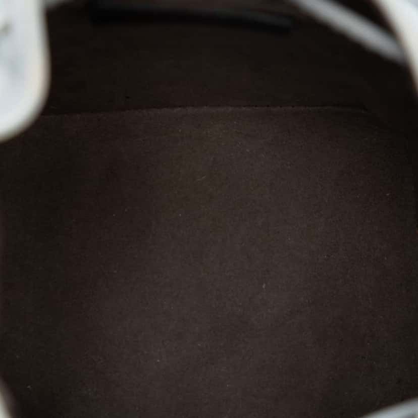 Fendi Mini Leather Pearl Mon Tresor Bucket Bag Grey Leather Very good condition - Model View