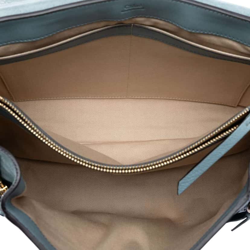 Chloé Medium Leather Faye Shoulder Bag Blue Leather Very good condition - Model View