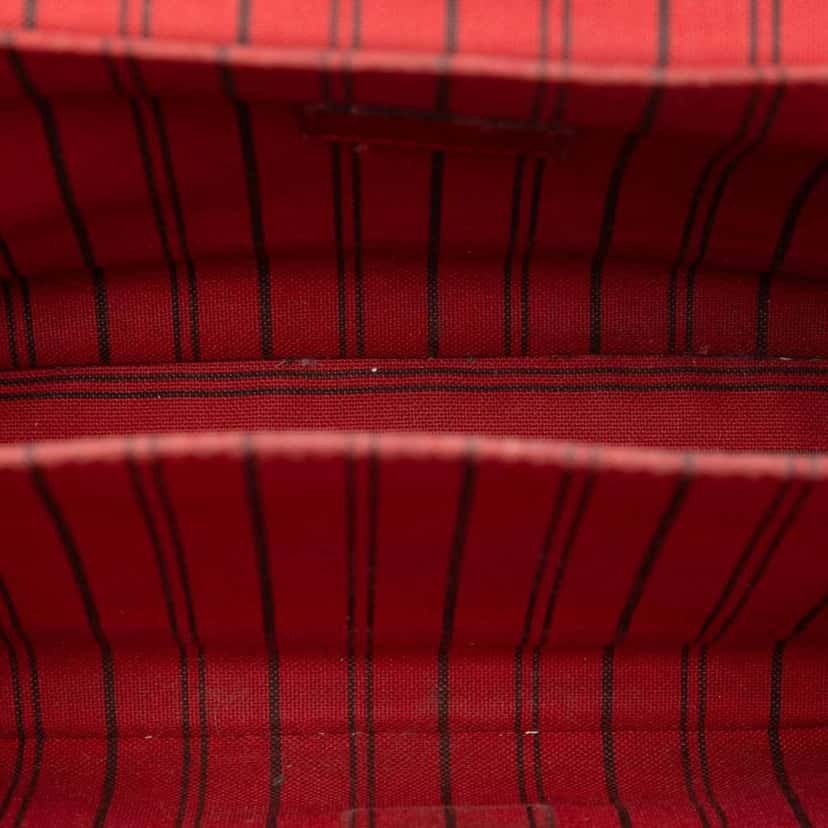 Louis Vuitton Monogram Empreinte Pochette Metis Red Leather Very good condition - Model View