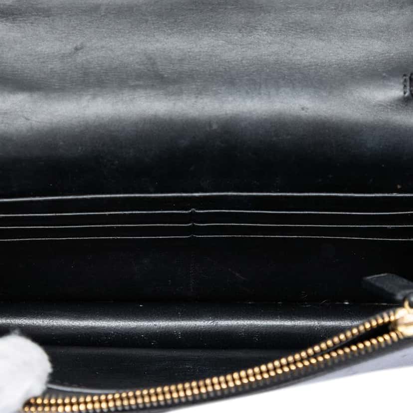 Saint Laurent Smooth Calfskin Monogram Kate Tassel Chain Wallet Black Leather Very good condition - Model View