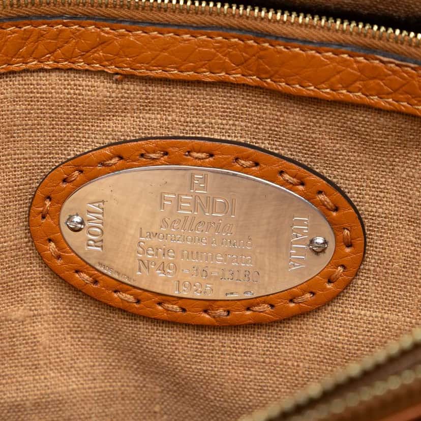 Fendi Large Leather Selleria Linda Handbag Brown Leather Very good condition - Box View