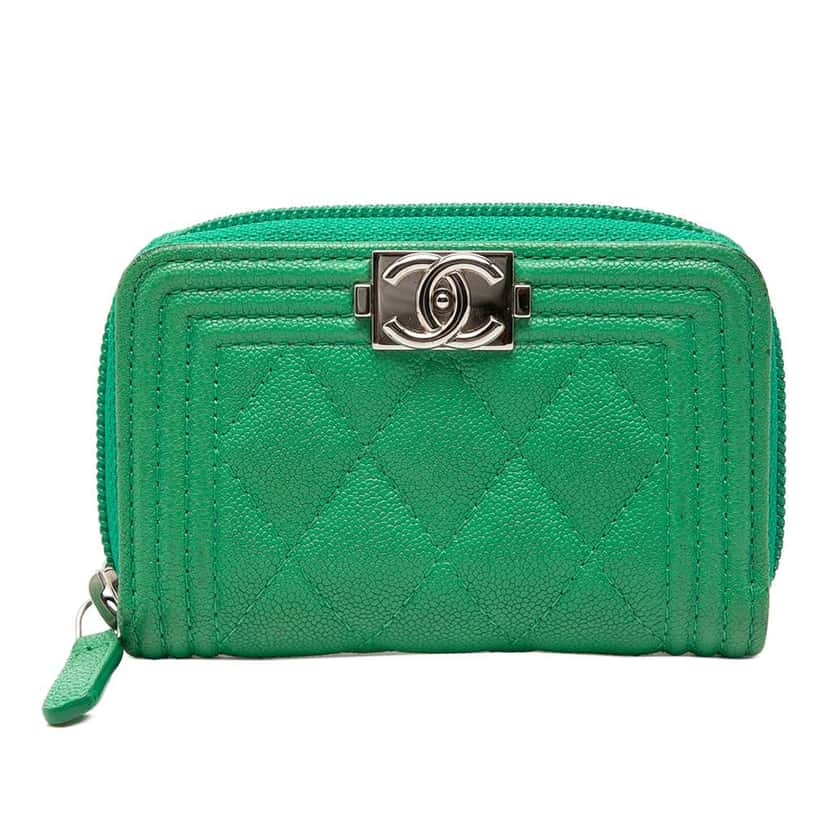 Chanel Quilted Caviar Boy Coin Pouch Green Leather Very good condition - Front View