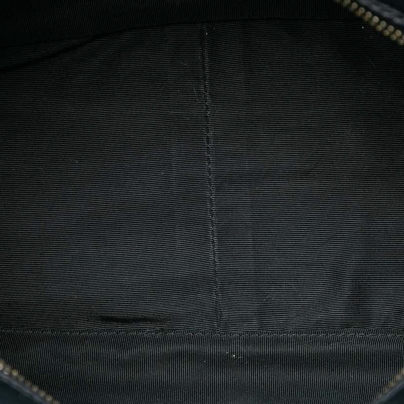 Chanel Petite Caviar Timeless Tote Black Leather Very good condition - Model View