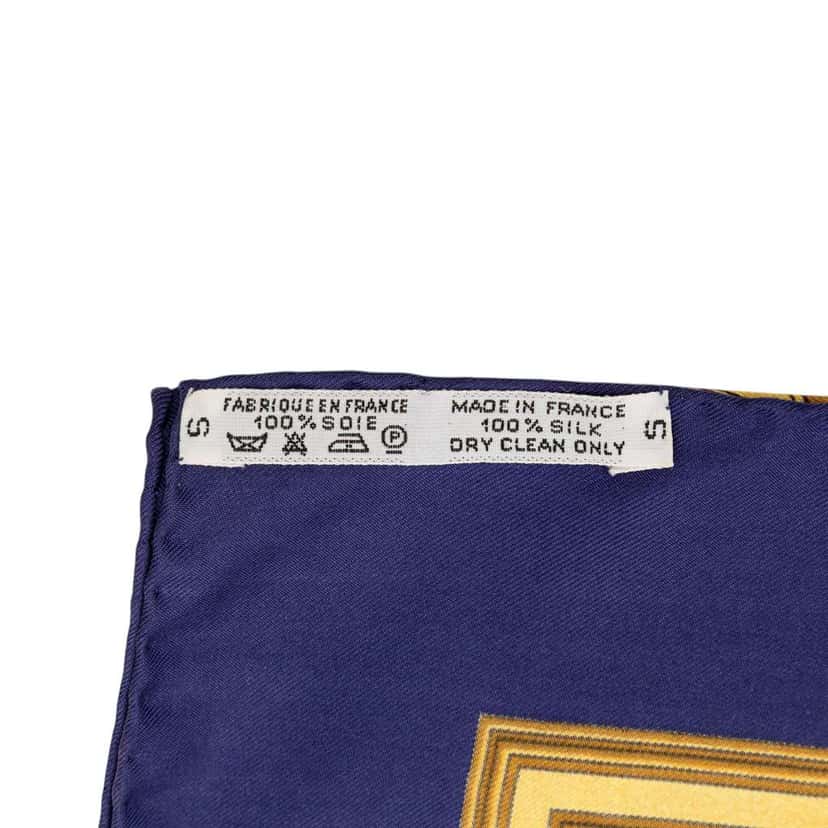 Hermès Les Tuileries Silk Scarf 90 Blue Silk Very good condition - Model View