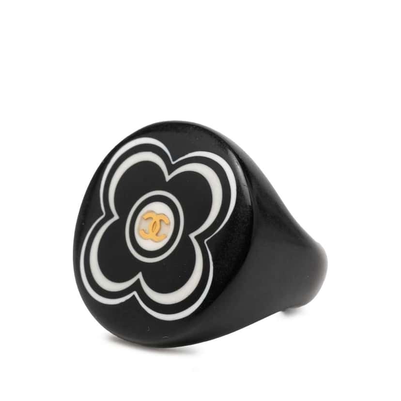 Chanel Resin and Gold Tone CC Logo Camellia Ring Black Very good condition - Back View