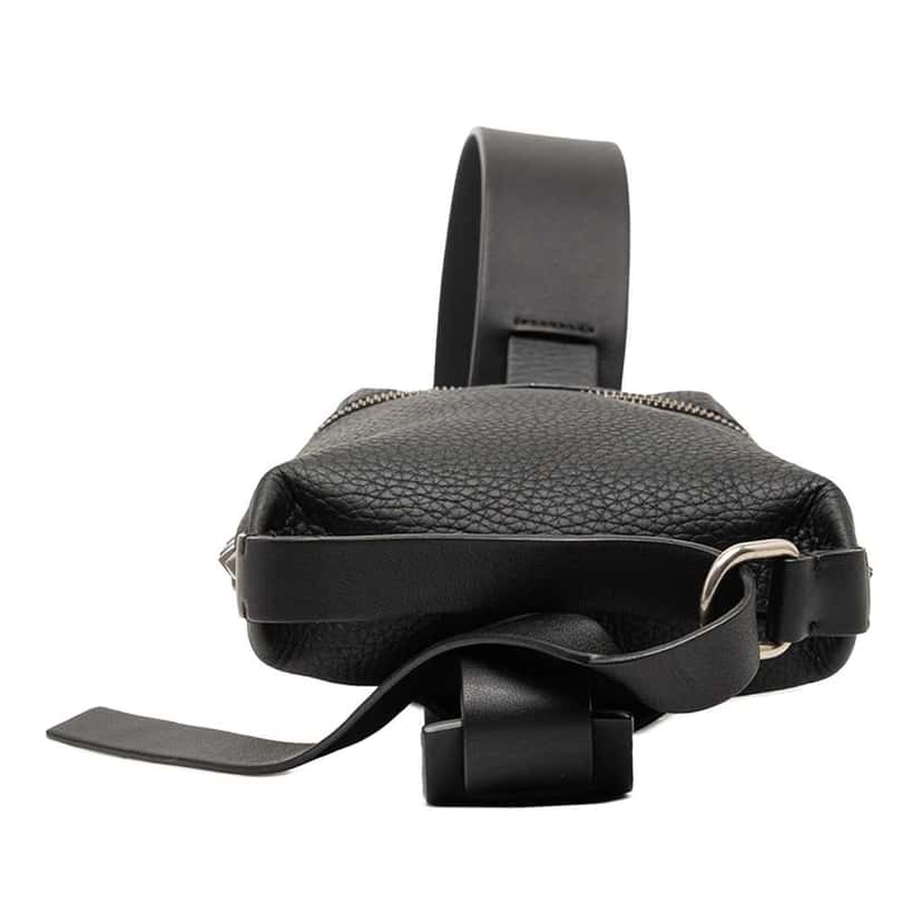 Valentino Grainy Calfskin Rockstud Convertible Sling Bag Black Leather Very good condition - Inside View