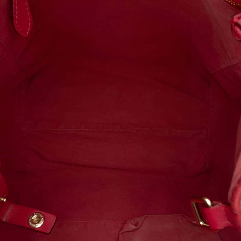 Burberry Small Leather Trimmed Haymarket Check Coated Canvas Canterbury Tote Beige Canvas Very good condition - Model View