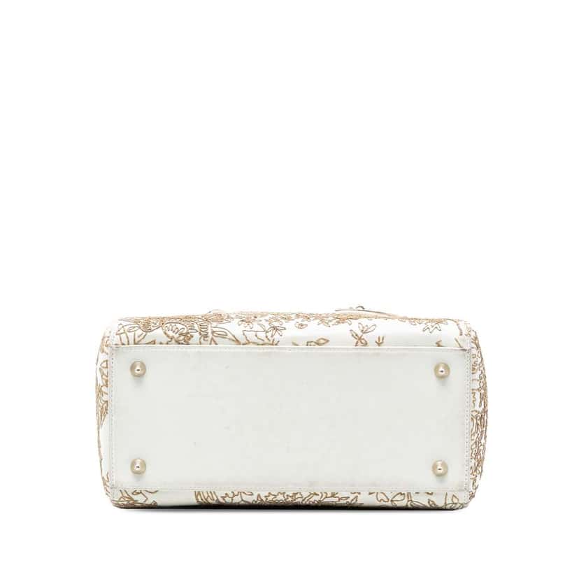 Dior Medium Calfskin Embroidered Jardin D Hiver Lady Dior White Leather Very good condition - Inside View