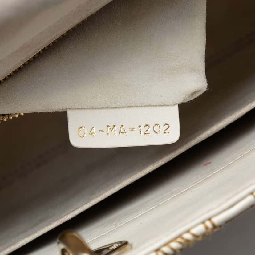 Dior Medium Calfskin Embroidered Jardin D Hiver Lady Dior White Leather Very good condition - Box View