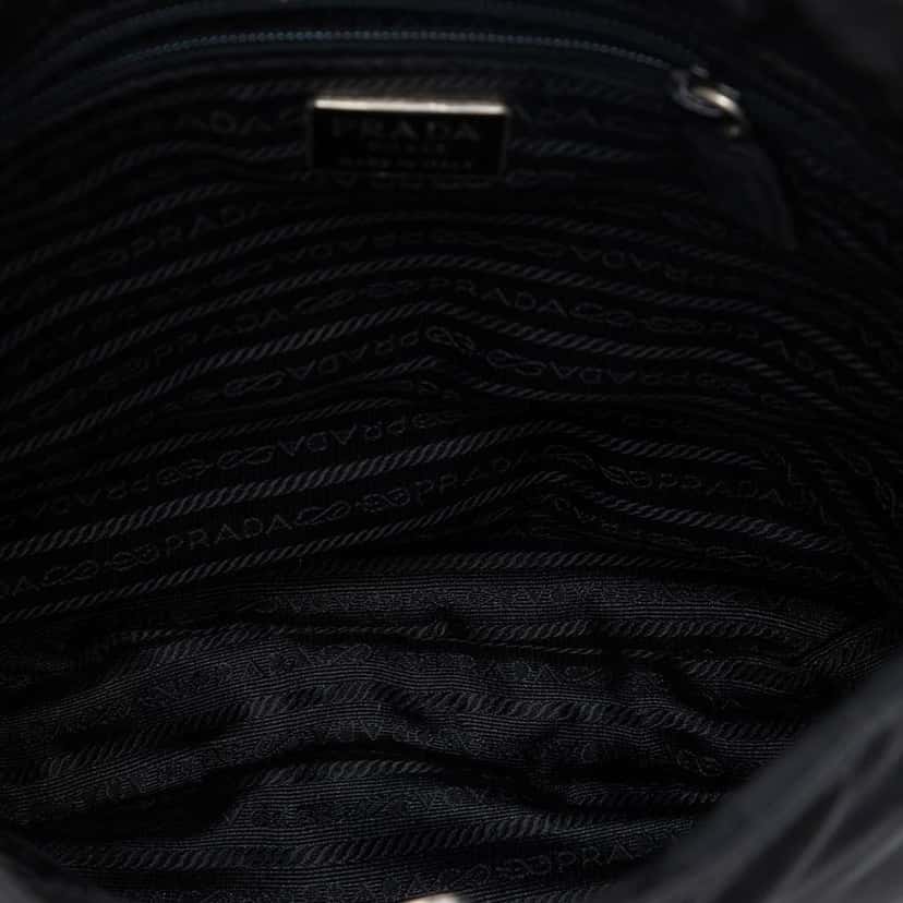 Prada Tessuto Resin Chain Shoulder Bag Black Very good condition - Model View