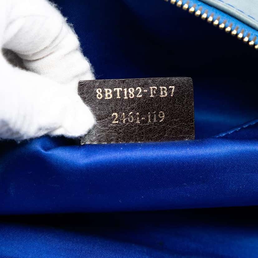 Fendi Metallic Calfskin Vitello Savana Forever Crossbody Blue Leather Very good condition - Box View