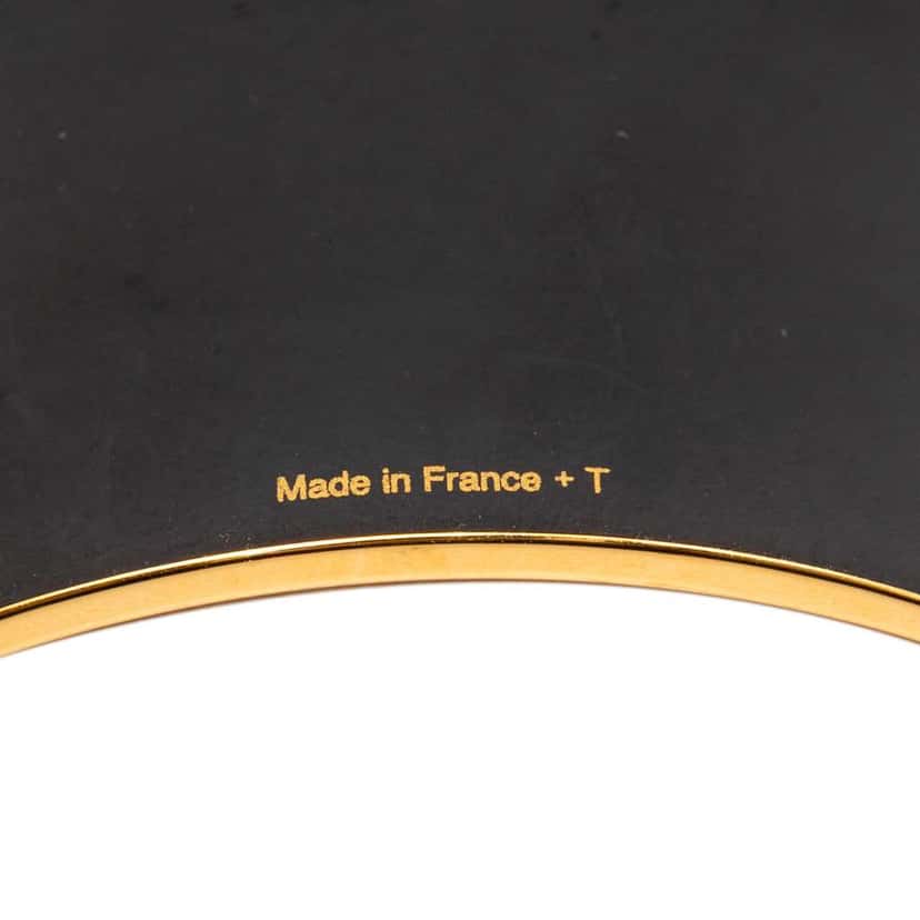 Hermès Extra Wide Harnais des Presidents Enamel Bangle 65 White Very good condition - Model View