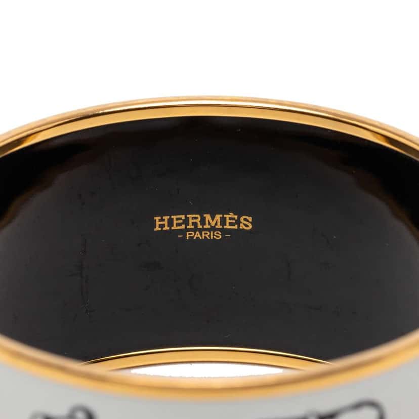 Hermès Extra Wide Harnais des Presidents Enamel Bangle 65 White Very good condition - Box View