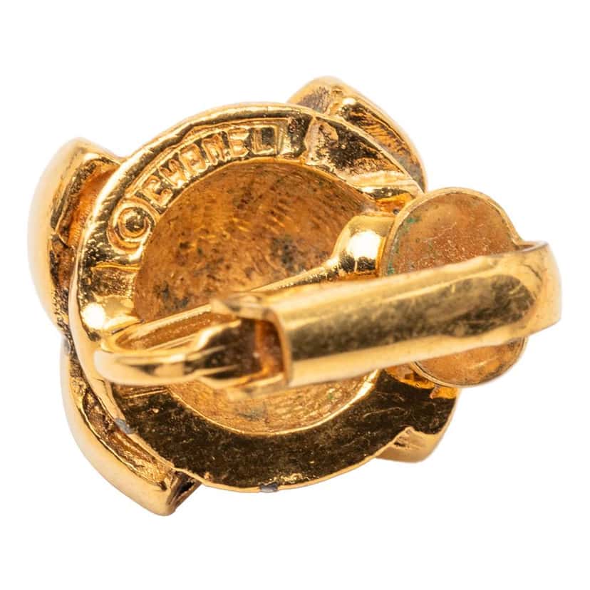 Chanel CC Gold Plated Round Clip On Earrings Gold Metal Very good condition - Inside View