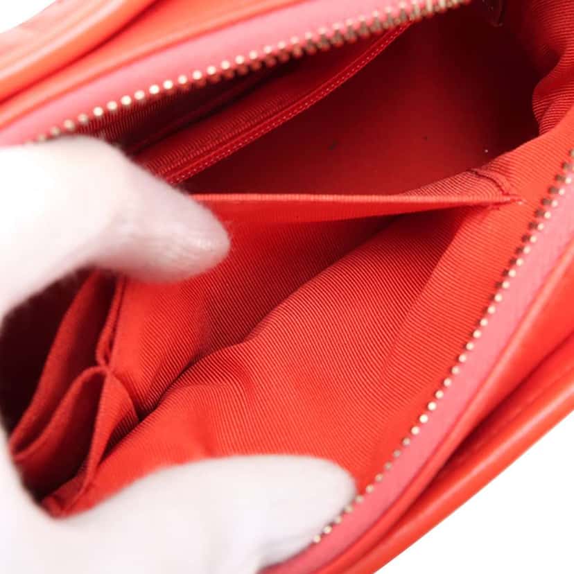 Chanel Small Aged Calfskin Gabrielle Crossbody Red Leather Very good condition - Box View