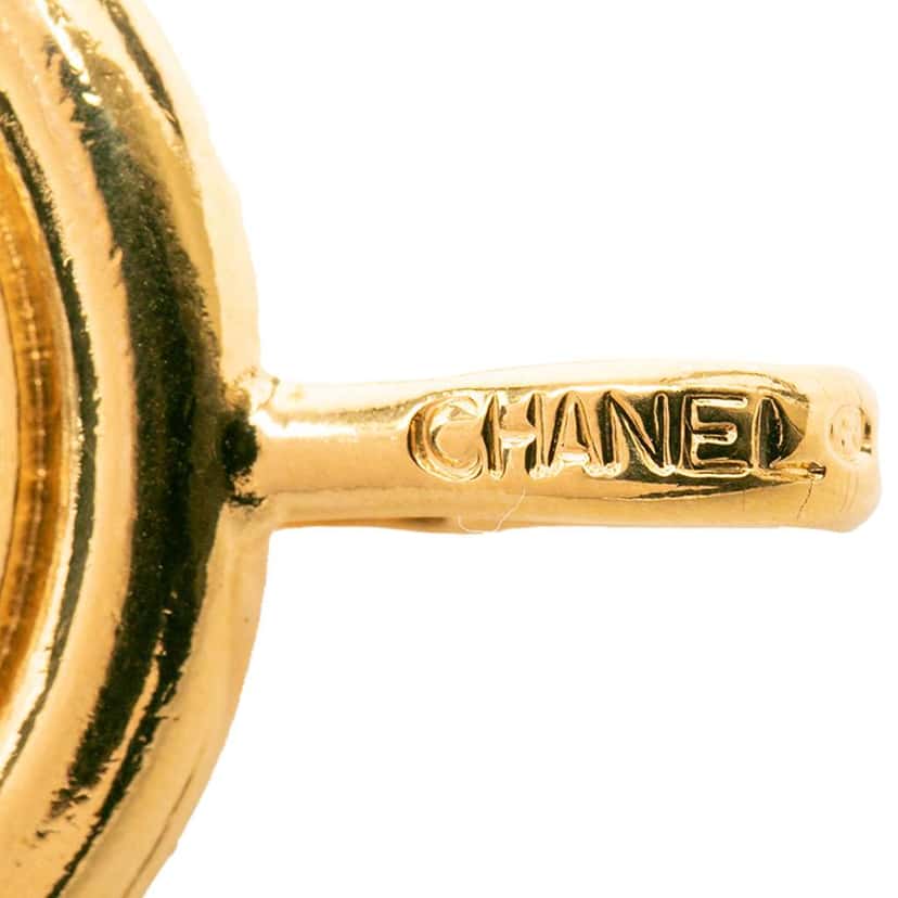 Chanel Gold Plated CC Medallion Triple Chain Belt Gold Metal Very good condition - Inside View