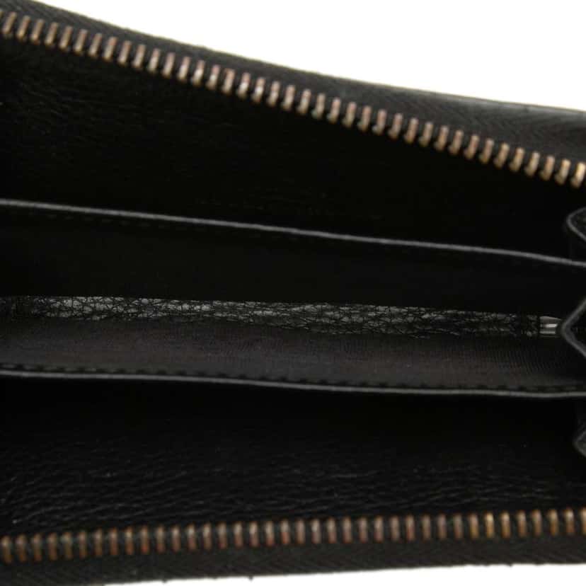 Gucci Grained Calfskin Logo Zip Around Coin Pouch Black Leather Very good condition - Model View