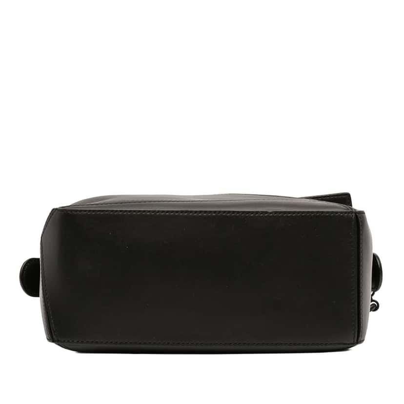 Loewe Small Calfskin Solid Puzzle Chain Satchel Black Leather Very good condition - Inside View